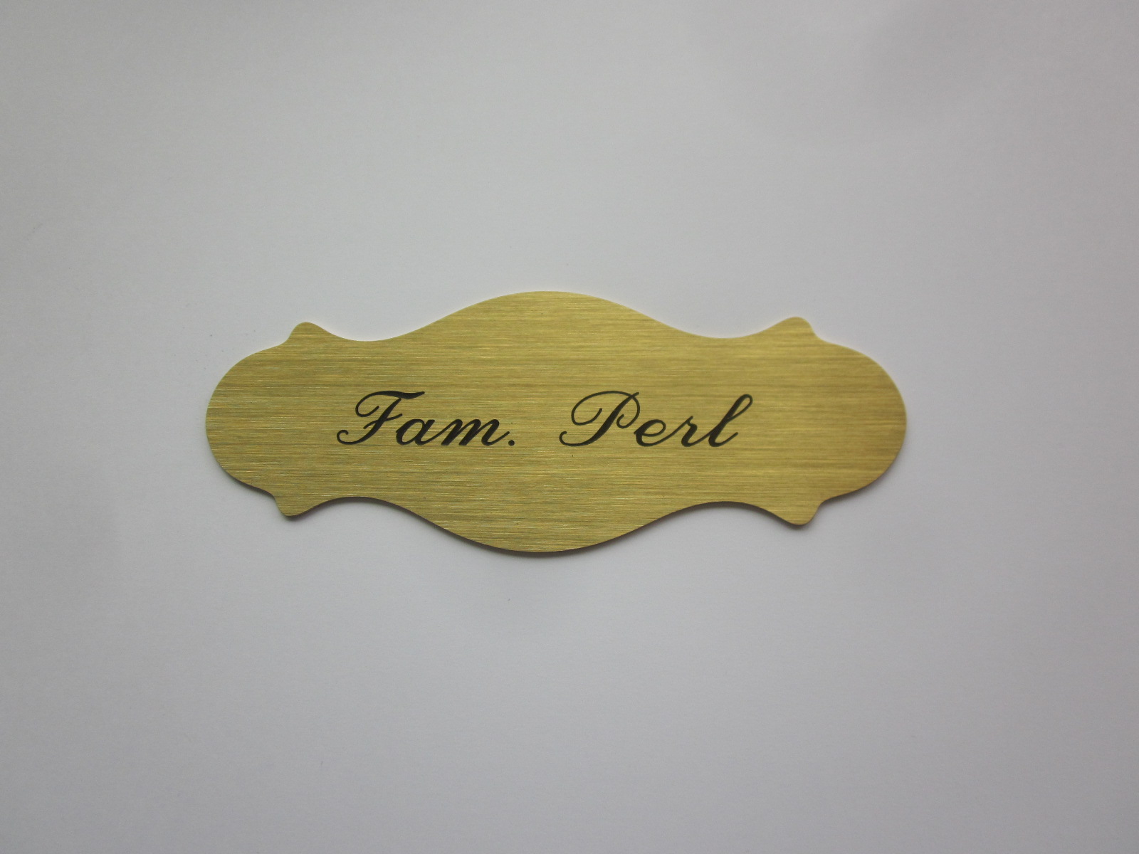 Messing satiniert Tür-Namensschild MF4 Messing satiniert Tür-Namensschild mit Gravur