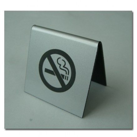 Tischaufsteller Nichtraucher ab 10 Stk. Tischaufsteller mit Gravur